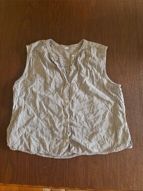 Old Navy Sleeveless Button-Front Top - White & Blue Stripes
